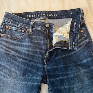 AE Like NEW Airflex jean